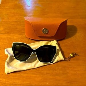Tory Burch vintage style sunglasses
